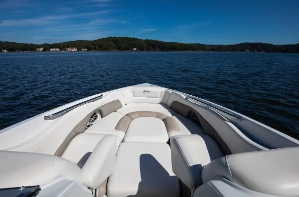 Slide: The Image of Crownline Boats 285SS 2017 - 14