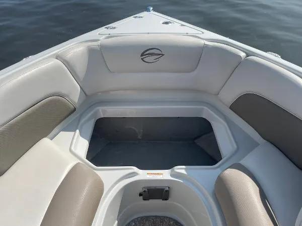 Slide: The Image of Crownline Boats 285SS 2017 - 34