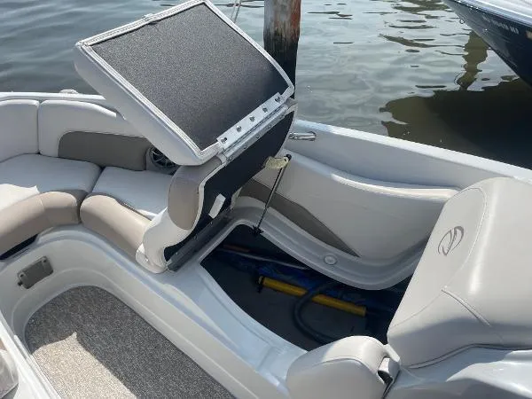 Slide: The Image of Crownline Boats 285SS 2017 - 36