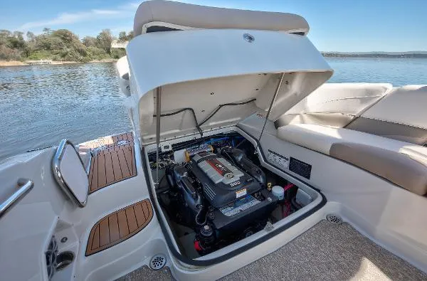 Slide: The Image of Crownline Boats 285SS 2017 - 8