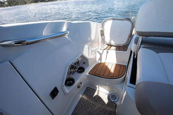 Slide: The Image of Crownline Boats 285SS 2017 - 9