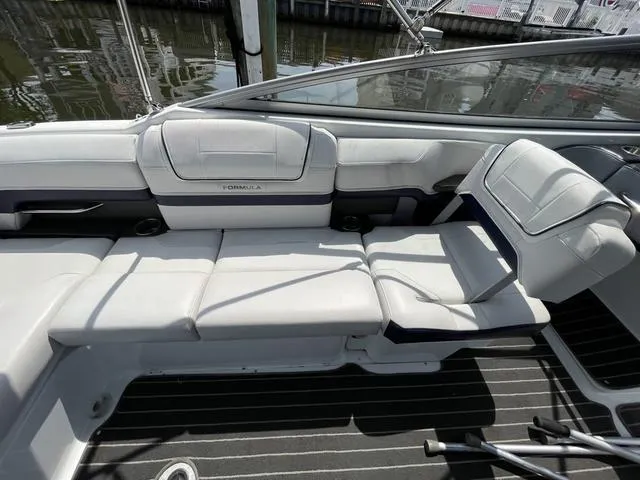 Slide: The Image of Formula 270 Bowrider 2014 - 30