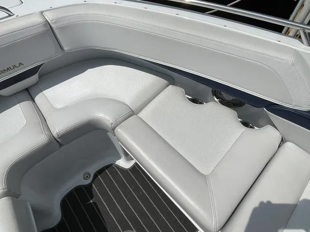 Slide: The Image of Formula 270 Bowrider 2014 - 8