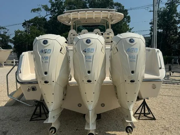 Slide: The Image of Grady-White Canyon 386 2025 - 11