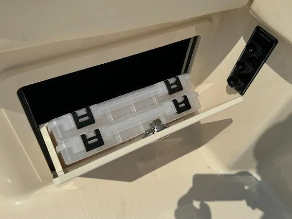 Slide: The Image of Grady-White Canyon 386 2025 - 40