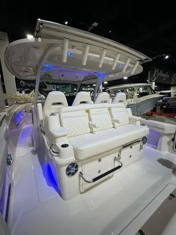 Slide: The Image of Grady-White Canyon 386 2025 - 9