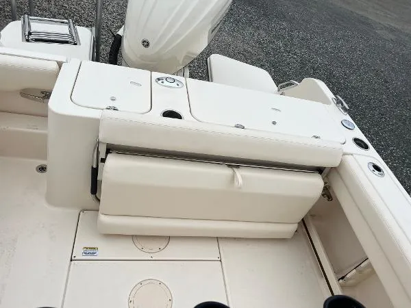 Slide: The Image of Grady-White Fisherman 236 2025 - 12