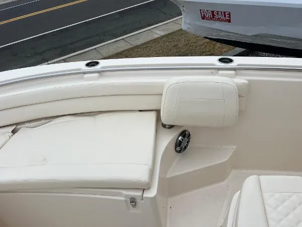 Slide: The Image of Grady-White Fisherman 236 2025 - 15