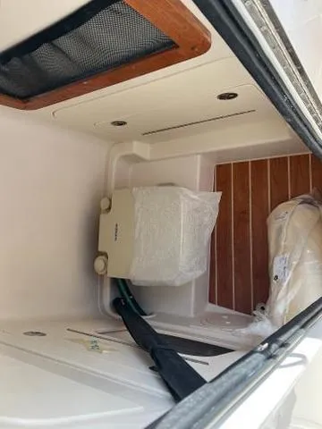 Slide: The Image of Grady-White Fisherman 236 2025 - 17