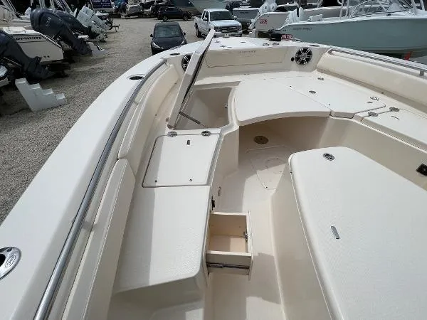 Slide: The Image of Grady-White 281 2024 - 35