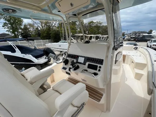 Slide: The Image of Grady-White 281 2024 - 39