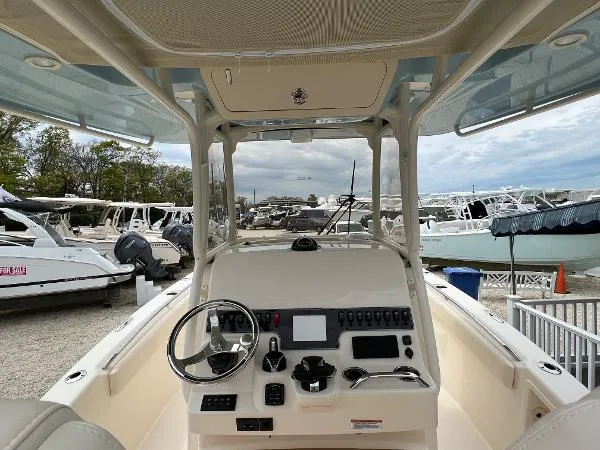 Slide: The Image of Grady-White 281 2024 - 40