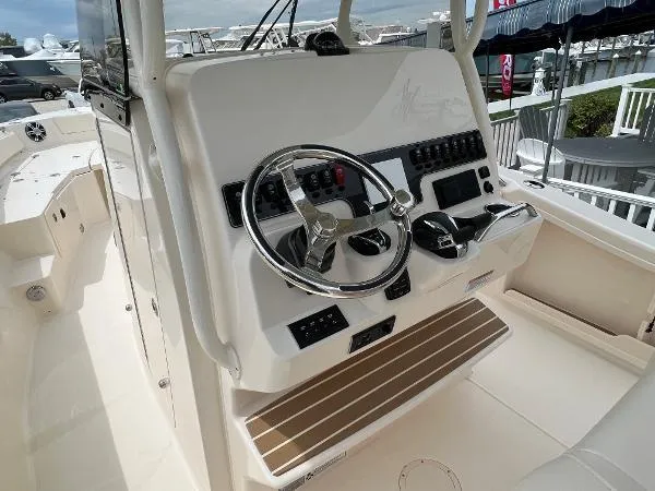 Slide: The Image of Grady-White 281 2024 - 42