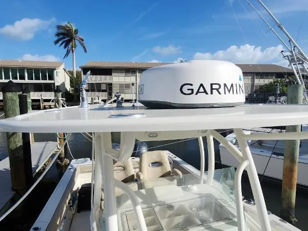 Slide: The Image of Sailfish 270 CC 2018 - 14