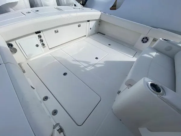 Slide: The Image of Regulator Marine 37 2024 - 33