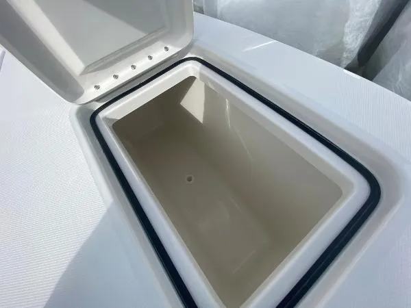 Slide: The Image of Regulator Marine 37 2024 - 37