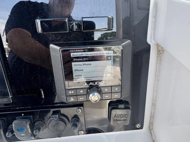 Slide: The Image of Sea Hunt Ultra 275 SE 2022 - 14