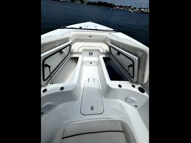 Slide: The Image of Sea Hunt Ultra 275 SE 2022 - 47