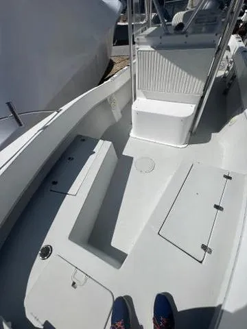 Slide: The Image of Dusky 256 Center Console 2001 - 14