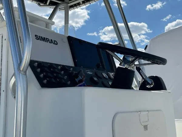 Slide: The Image of Dusky 256 Center Console 2001 - 27