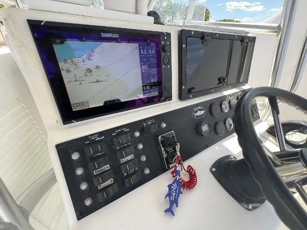 Slide: The Image of Dusky 256 Center Console 2001 - 29