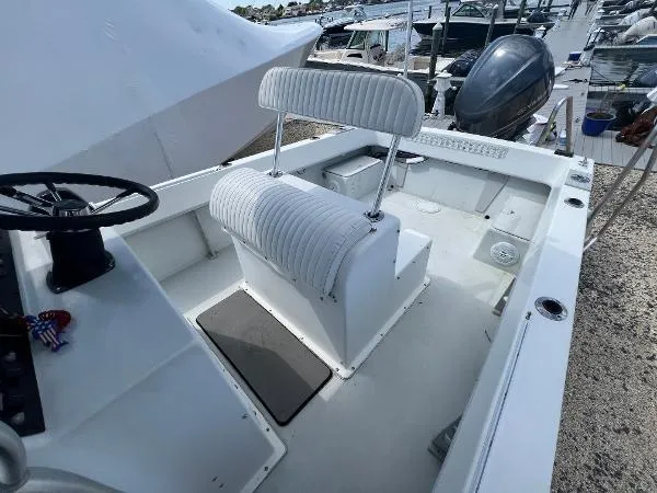 Slide: The Image of Dusky 256 Center Console 2001 - 37