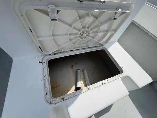 Slide: The Image of Dusky 256 Center Console 2001 - 41