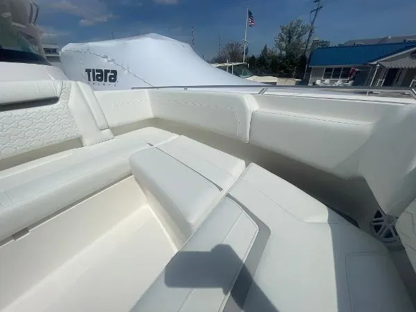 Slide: The Image of Tiara 38LS 2025 - 12