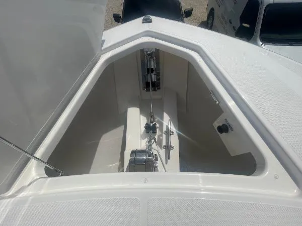 Slide: The Image of Tiara 38LS 2025 - 13