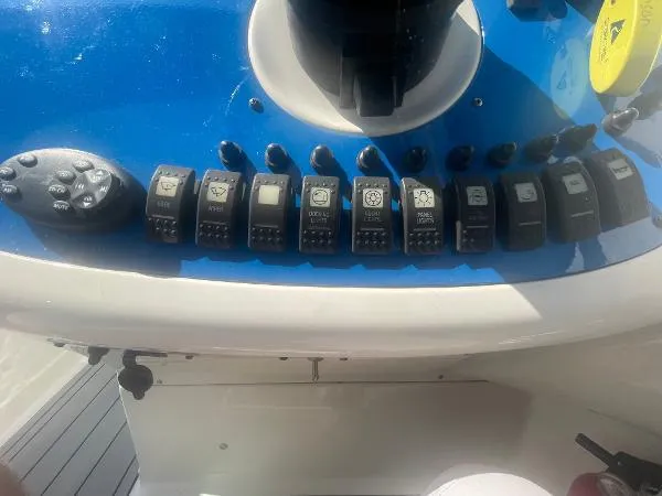 Slide: The Image of Monterey 298SS SUPER SPOT 2006 - 25