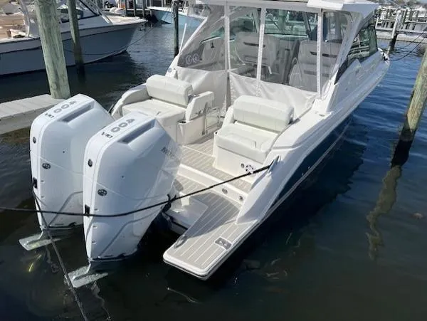 Slide: The Image of Tiara 34lx 2025 - 13