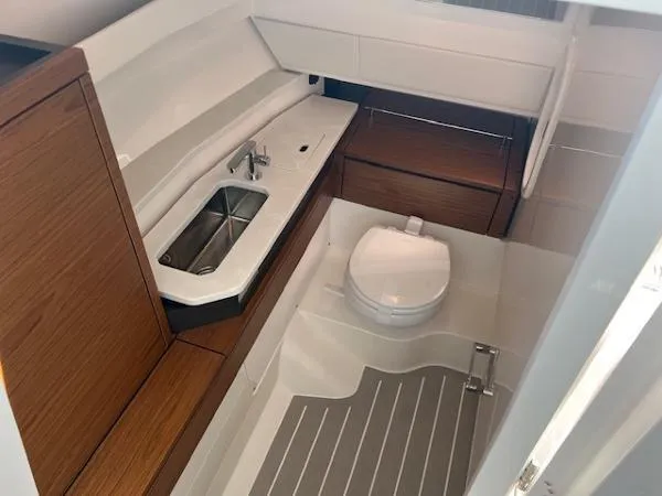 Slide: The Image of Tiara 34lx 2025 - 24