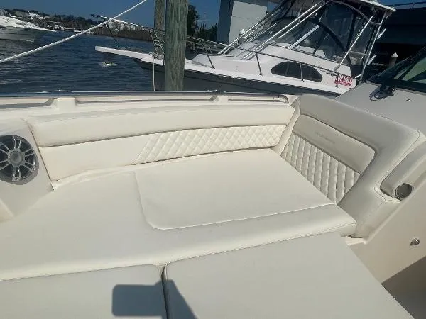 Slide: The Image of Grady-White 325 Freedom 2025 - 13