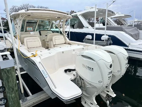 Slide: The Image of Grady-White 325 Freedom 2025 - 7