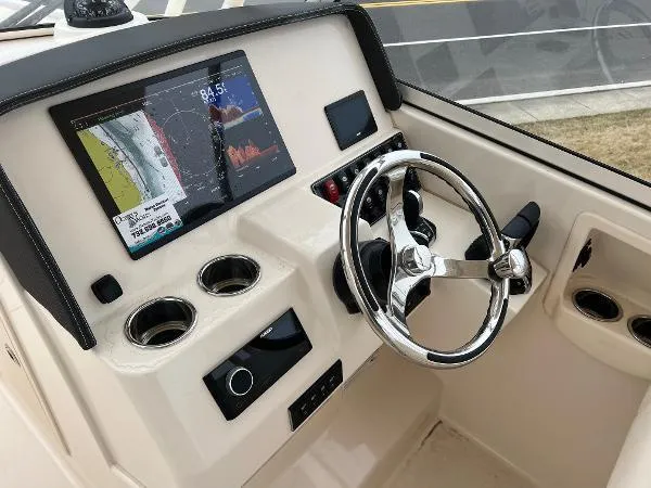 Slide: The Image of Grady-White Freedom 285 2025 - 5