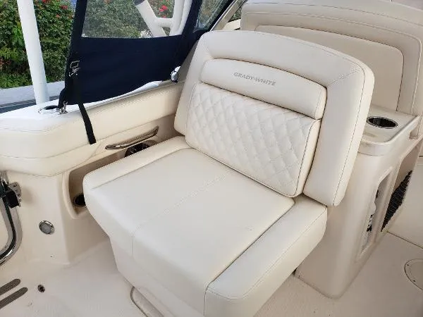 Slide: The Image of Grady-White Freedom 307 2022 - 44