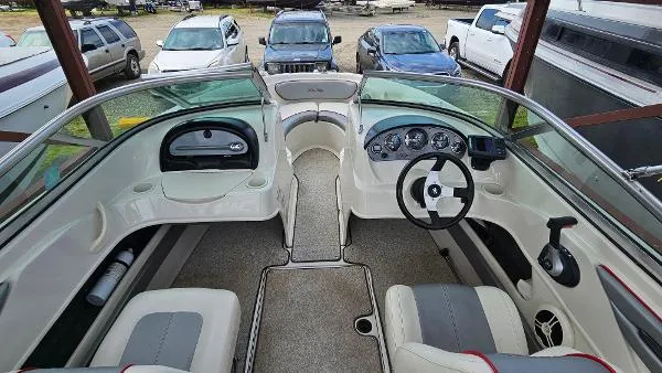 Slide: The Image of Sea Ray 205 Sport 2008 - 10