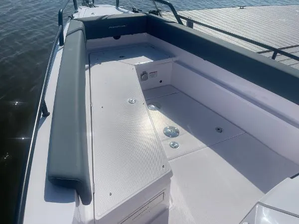 Slide: The Image of Axopar 28 CABIN 2024 - 16