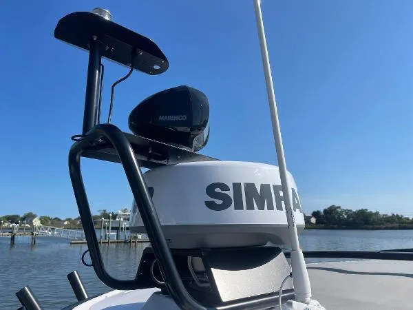 Slide: The Image of Axopar 28 CABIN 2024 - 19