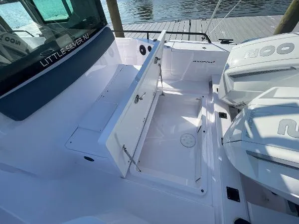 Slide: The Image of Axopar 28 CABIN 2024 - 26