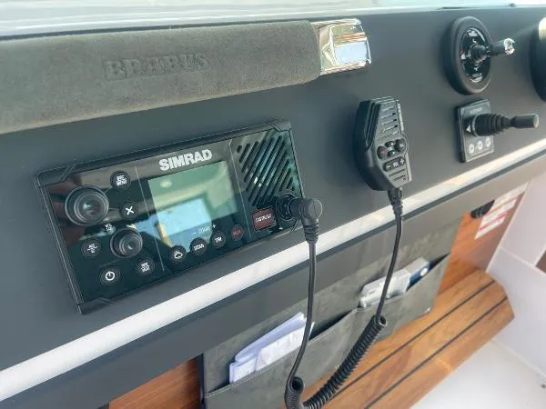 Slide: The Image of Axopar 28 CABIN 2024 - 35