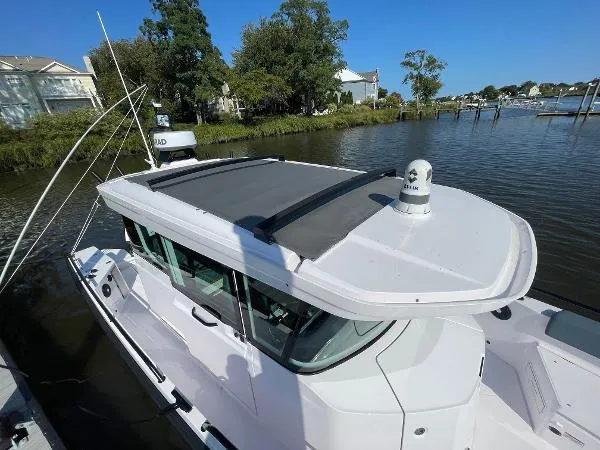 Slide: The Image of Axopar 28 CABIN 2024 - 8