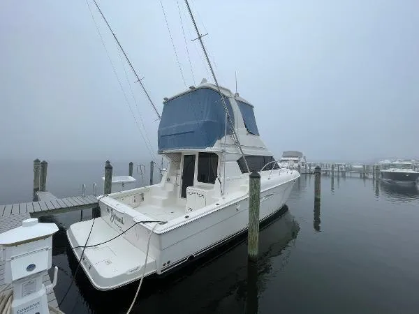 Slide: The Image of Silverton 42 Convertible 2006 - 11