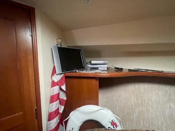 Slide: The Image of Silverton 42 Convertible 2006 - 27