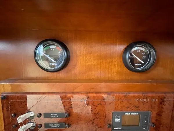 Slide: The Image of Silverton 42 Convertible 2006 - 45