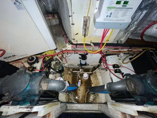 Slide: The Image of Silverton 42 Convertible 2006 - 70