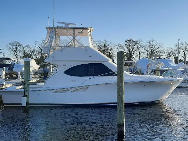 Slide: The Image of Tiara Convertible 3900 2008 - 19