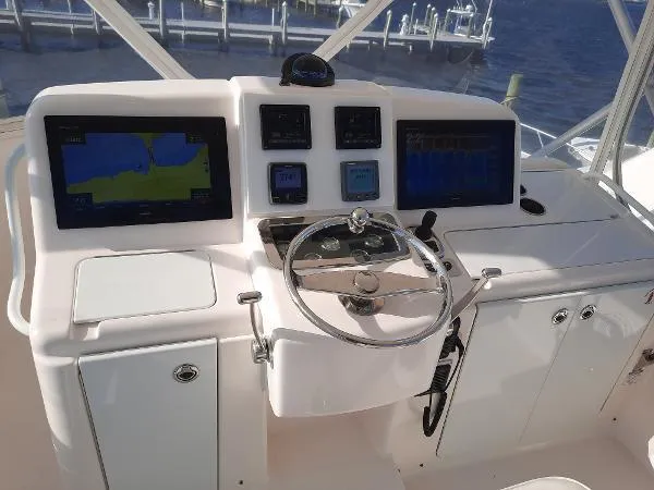 Slide: The Image of Tiara Convertible 3900 2008 - 32