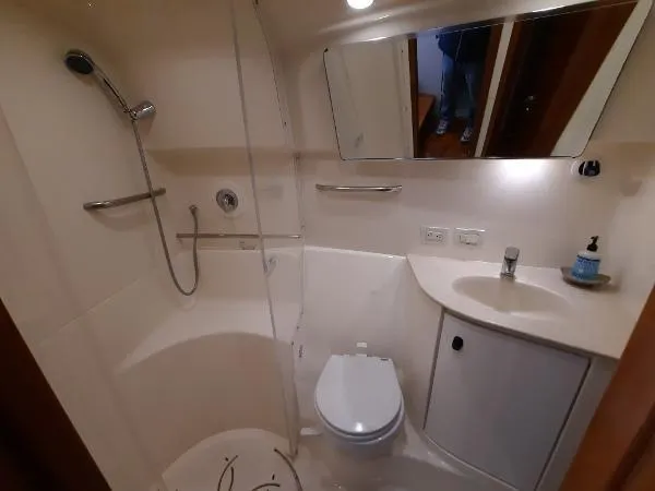 Slide: The Image of Tiara Convertible 3900 2008 - 54