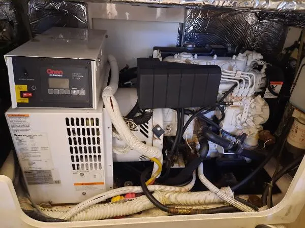 Slide: The Image of Tiara Convertible 3900 2008 - 67